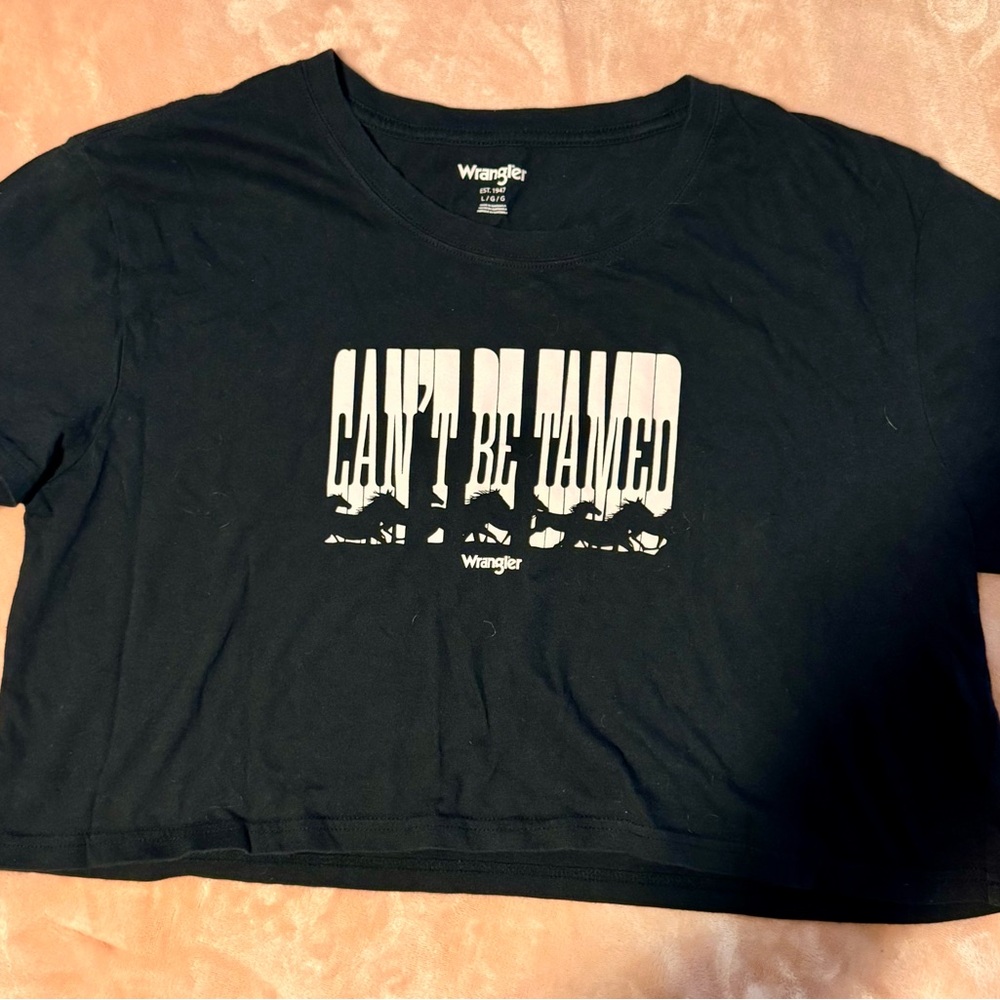 Wrangler Black 'Can't Be Tamed' Crop Tee